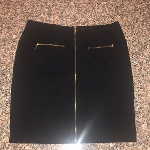Adrienne Vittadini black skirt gold zippers
